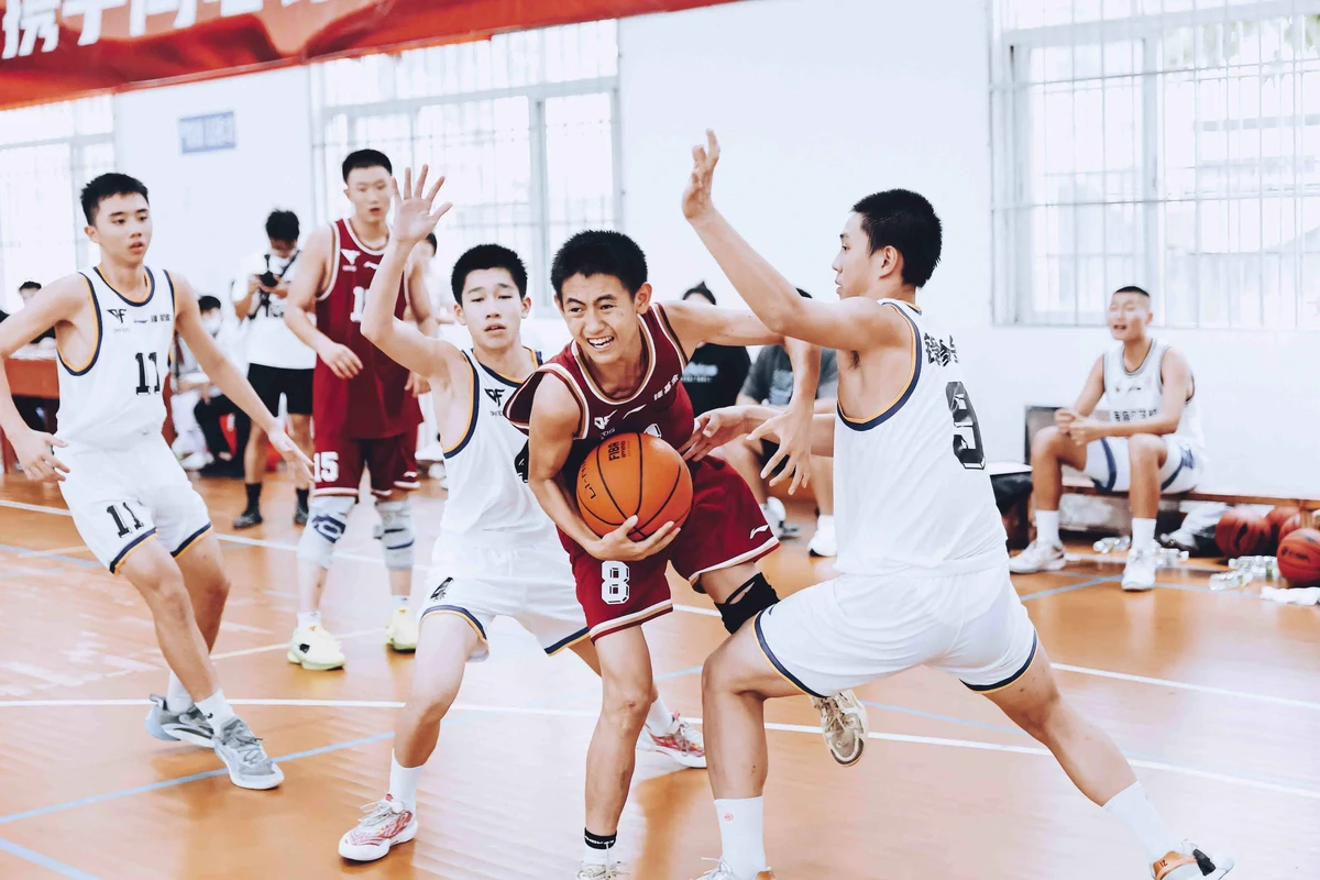 青少年篮球运动员如何适应不同赛制?